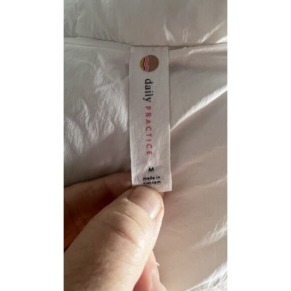 Anthropologie X Daily Practice Hooded Floral Boxy‎ Zip Up Puffer Vest Size Small - Picture 12 of 13